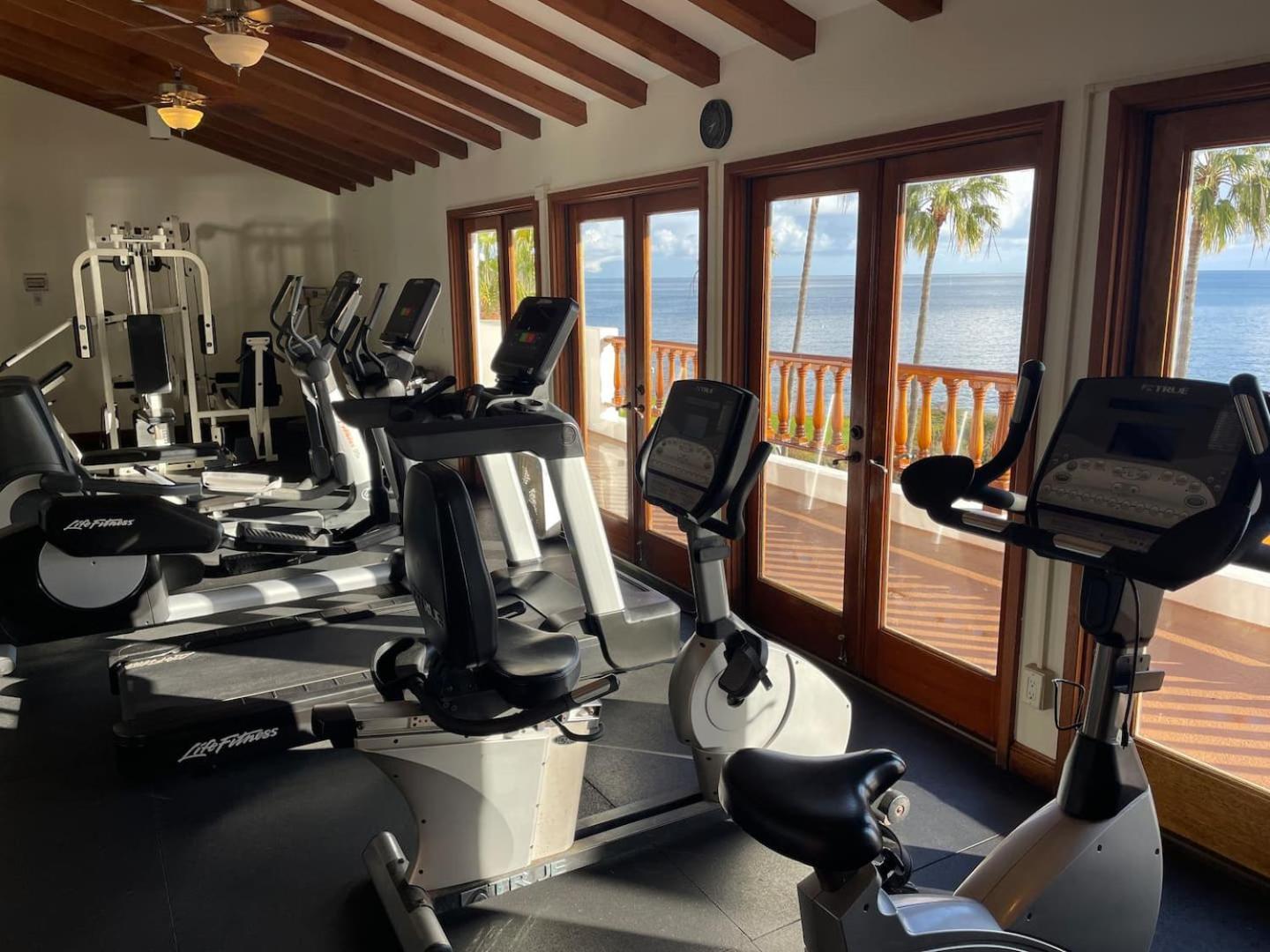 Apartment Catalina Island Getaway With 6 Seat Golf Cart Ac