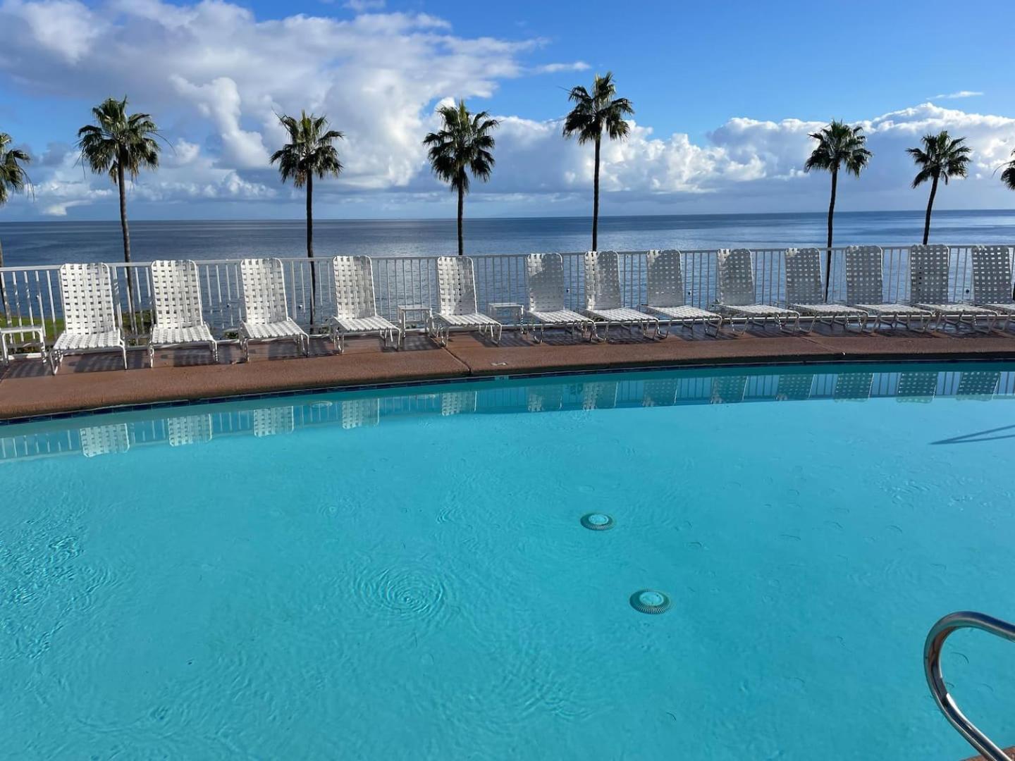 Catalina Island Getaway With 6 Seat Golf Cart Ac