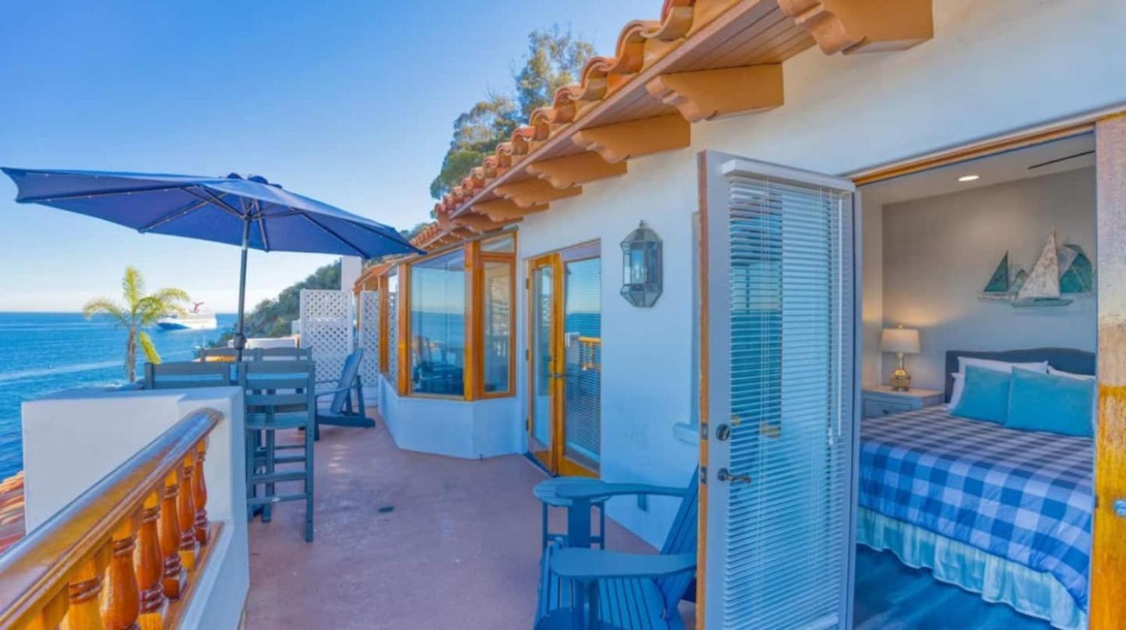 Catalina Island Getaway With 6 Seat Golf Cart Ac